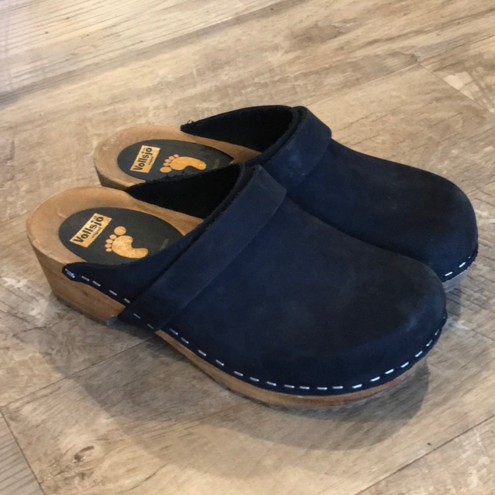 Clogs